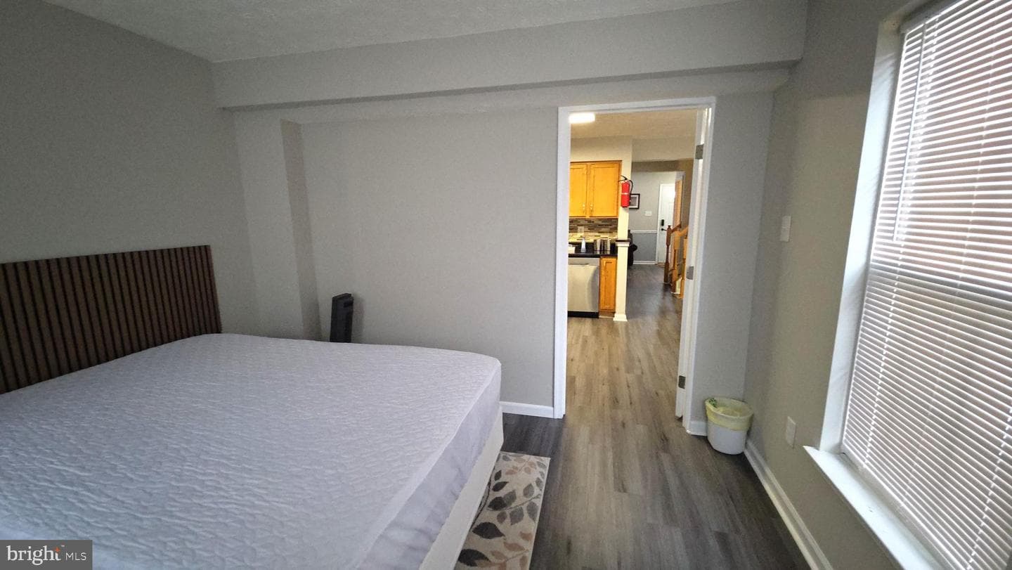 5022 Finsbury photo 95