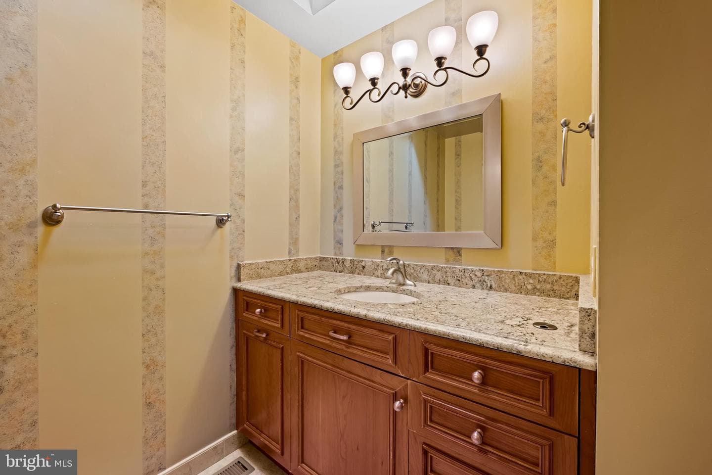 12128 Velvet Hill Drive photo 32
