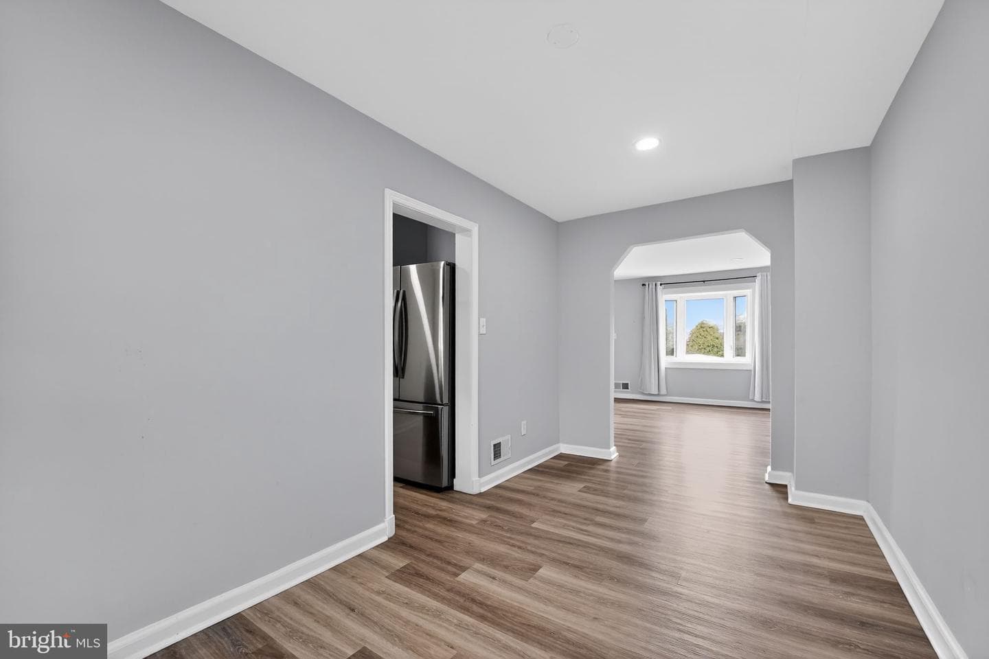 5562 Dolores Avenue photo 7