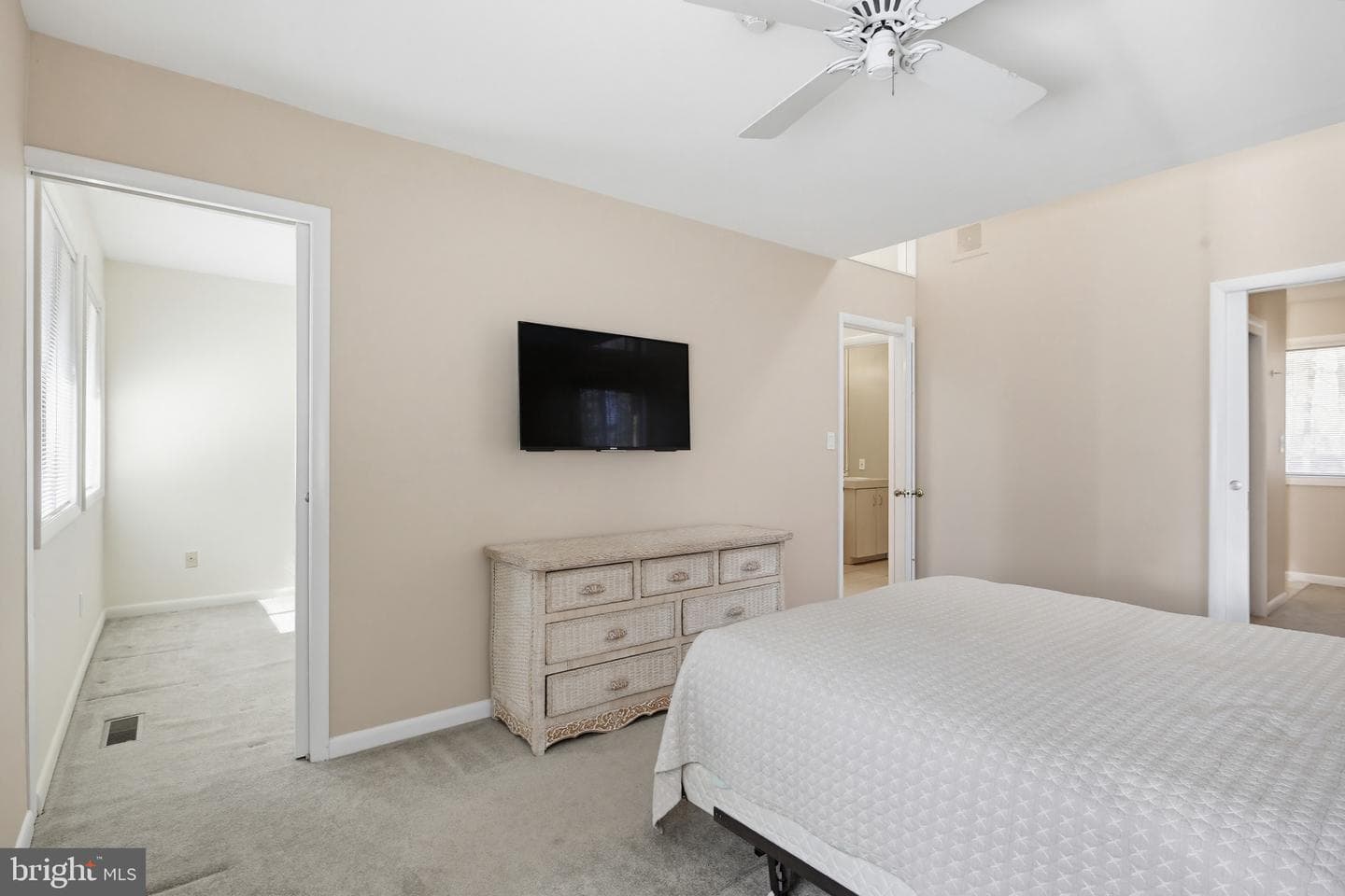 4 Chellis Court photo 24