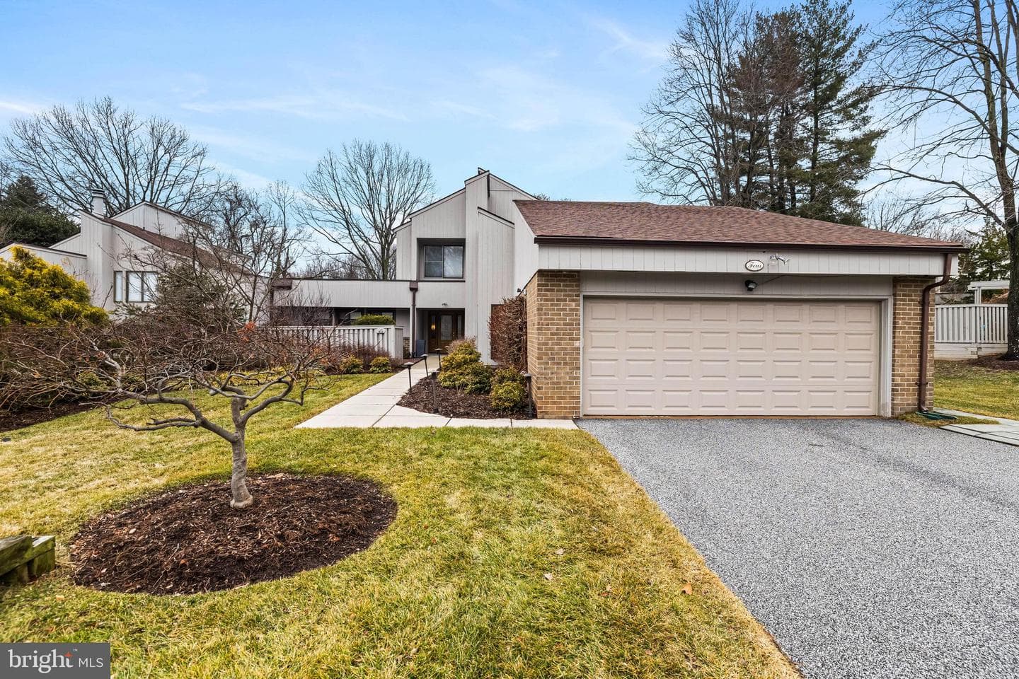 4 Regency Court #4
