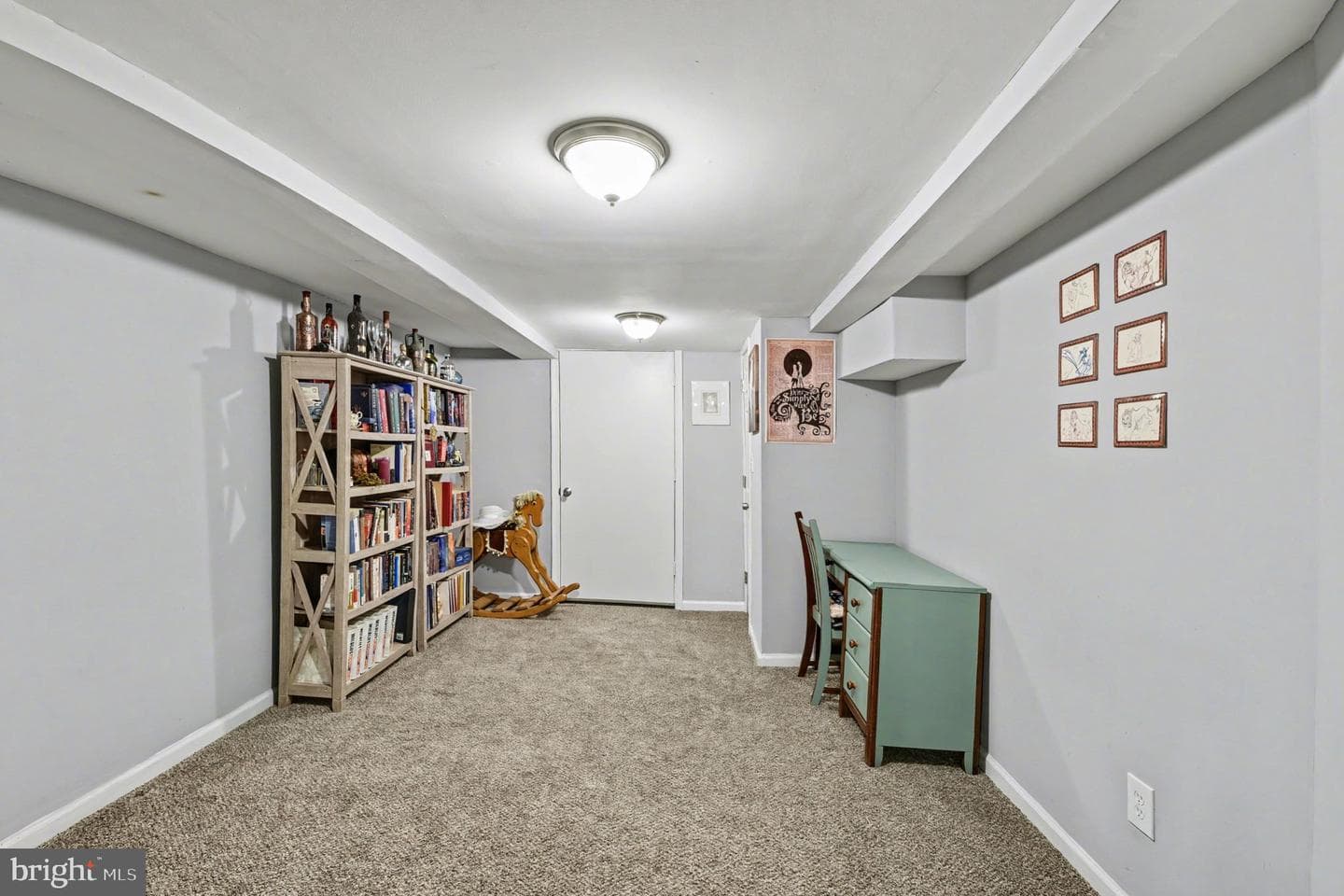 908 Meadow Avenue photo 20