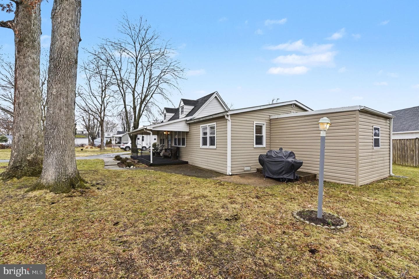908 Meadow Avenue photo 23