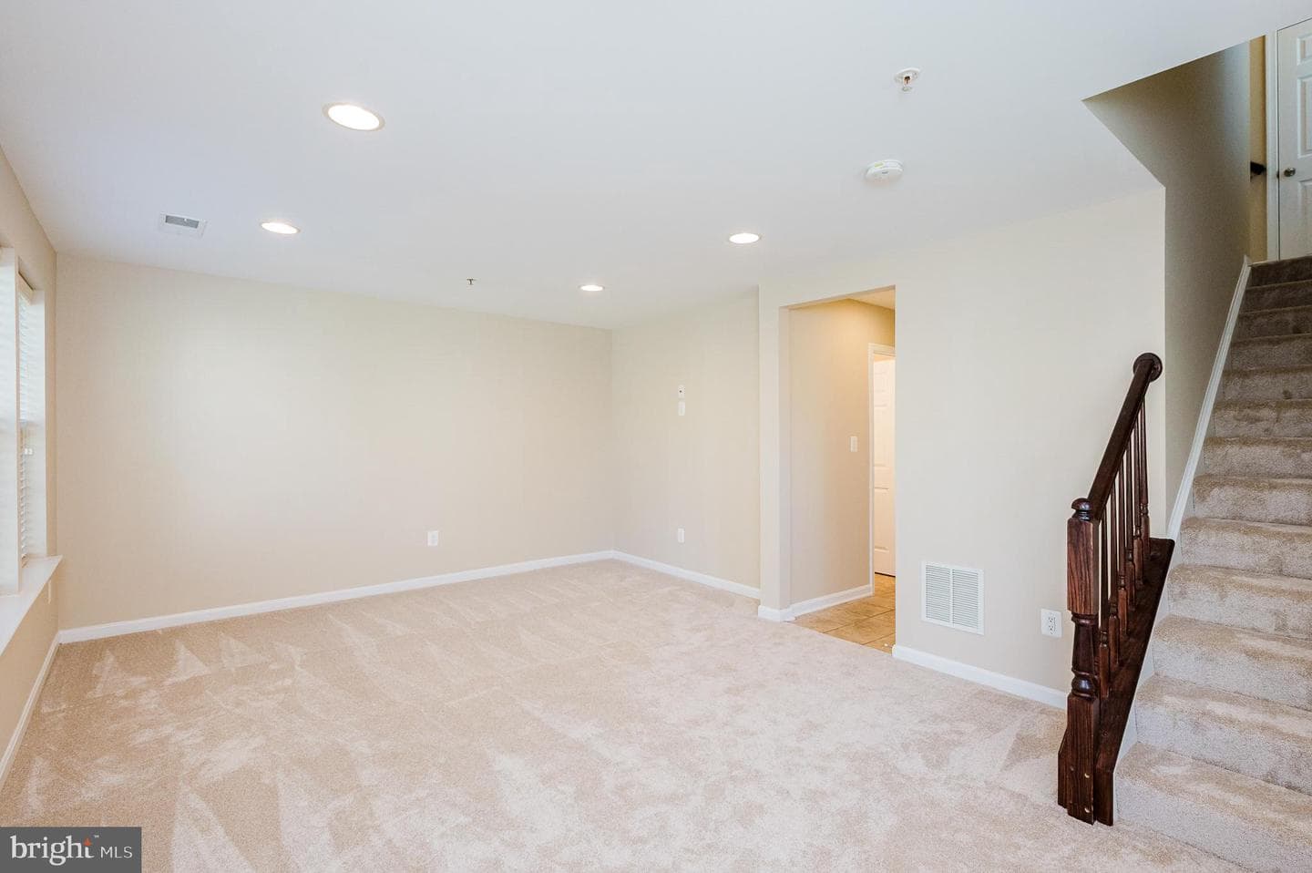 323 Paladium Court photo 5