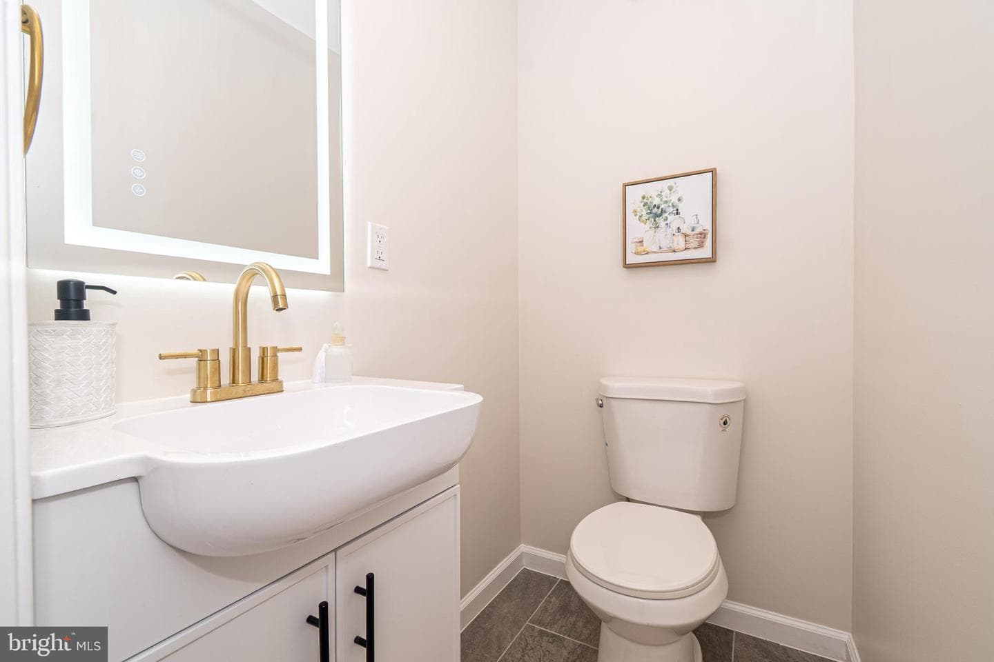 1219 N Point Road photo 16
