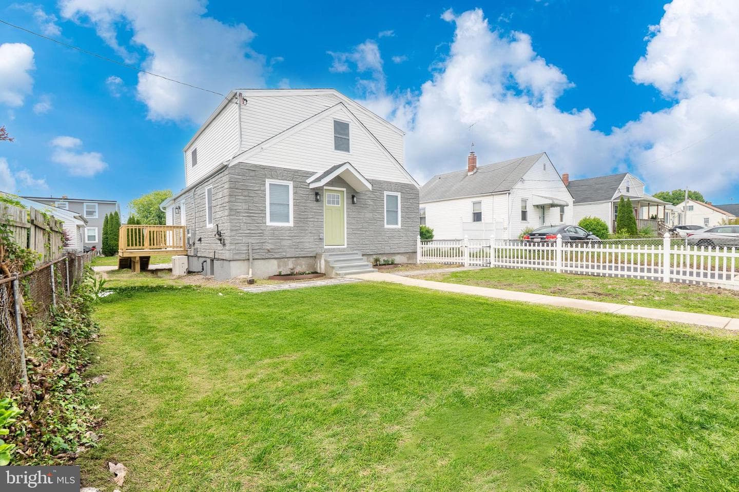 1219 N Point Road photo 2