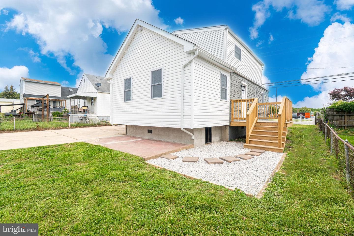 1219 N Point Road photo 29