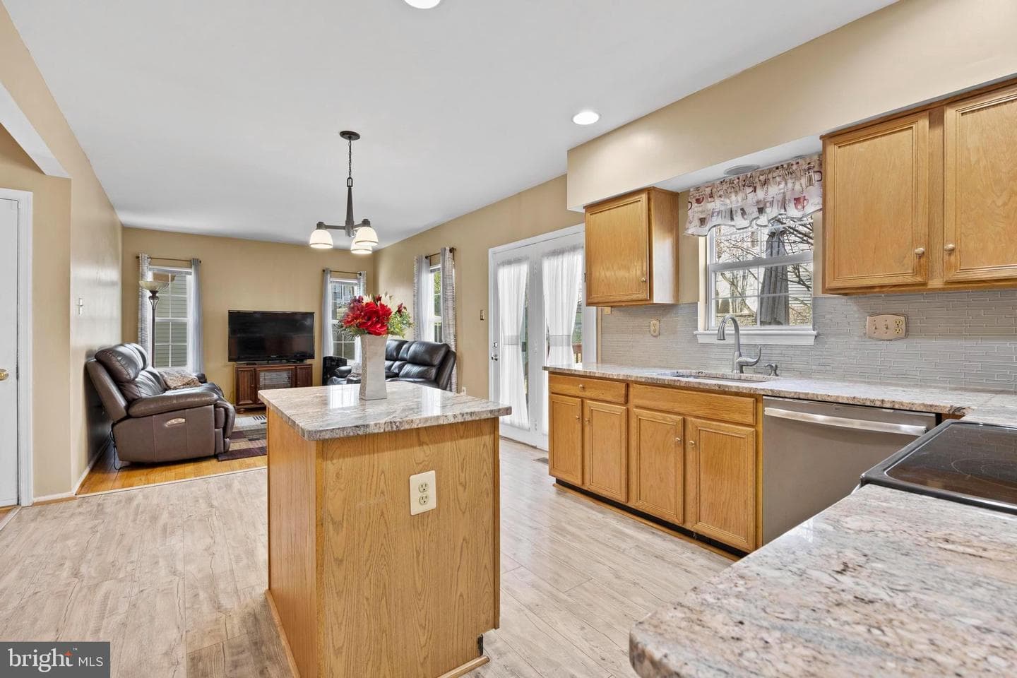 9046 Tarpleys Circle photo 14