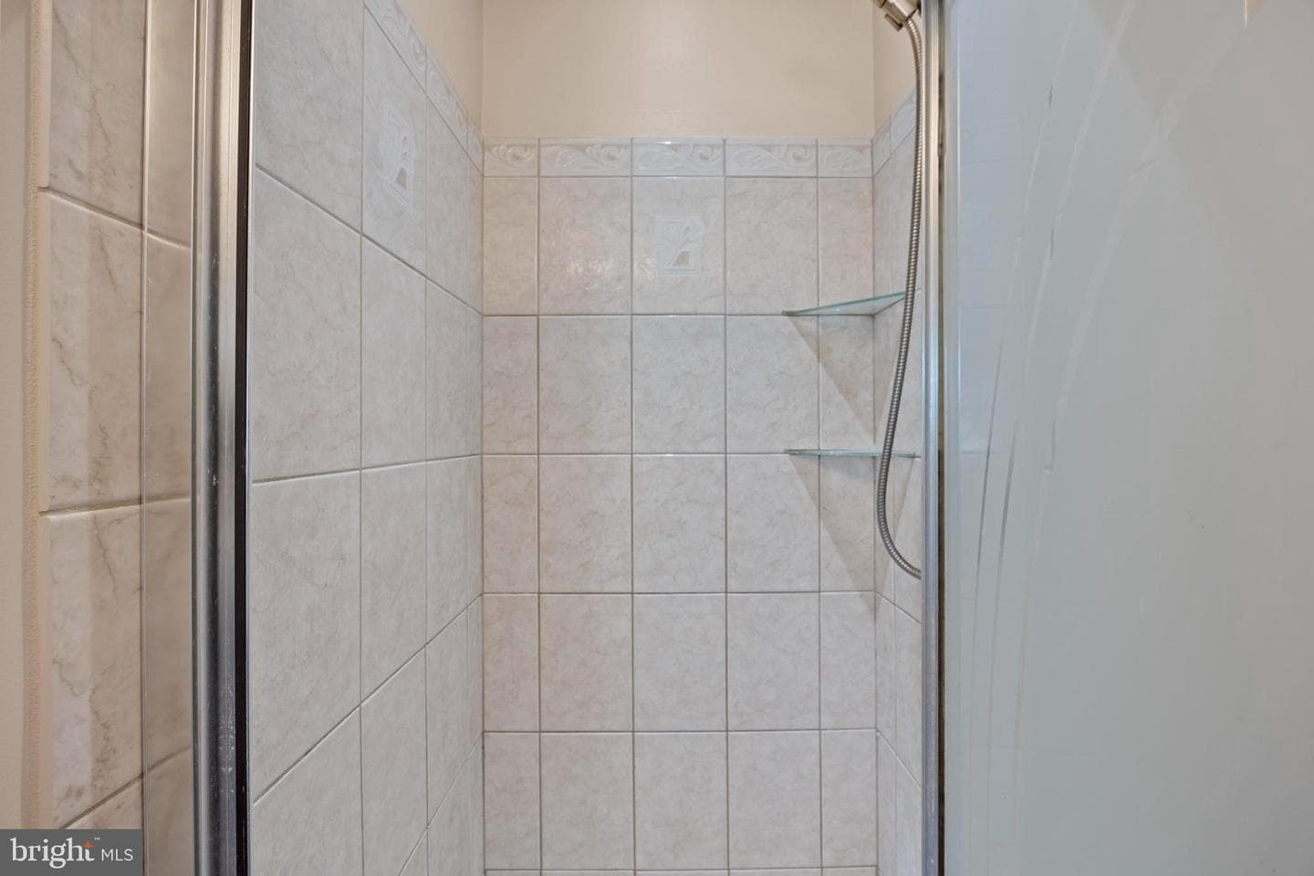 9046 Tarpleys Circle photo 30