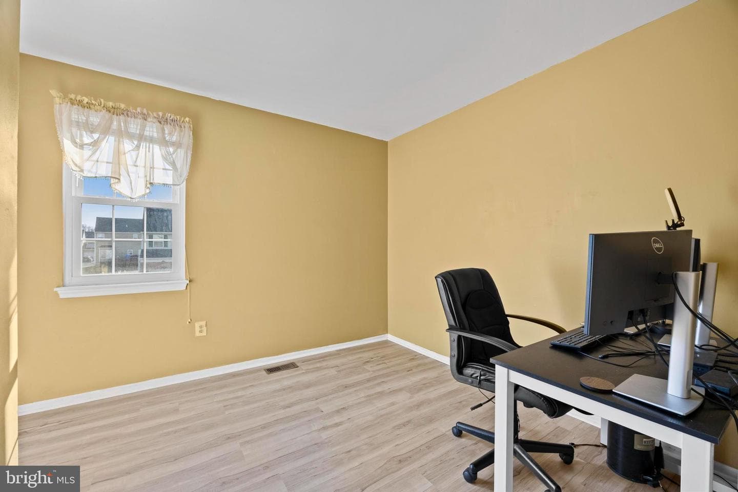 9046 Tarpleys Circle photo 31