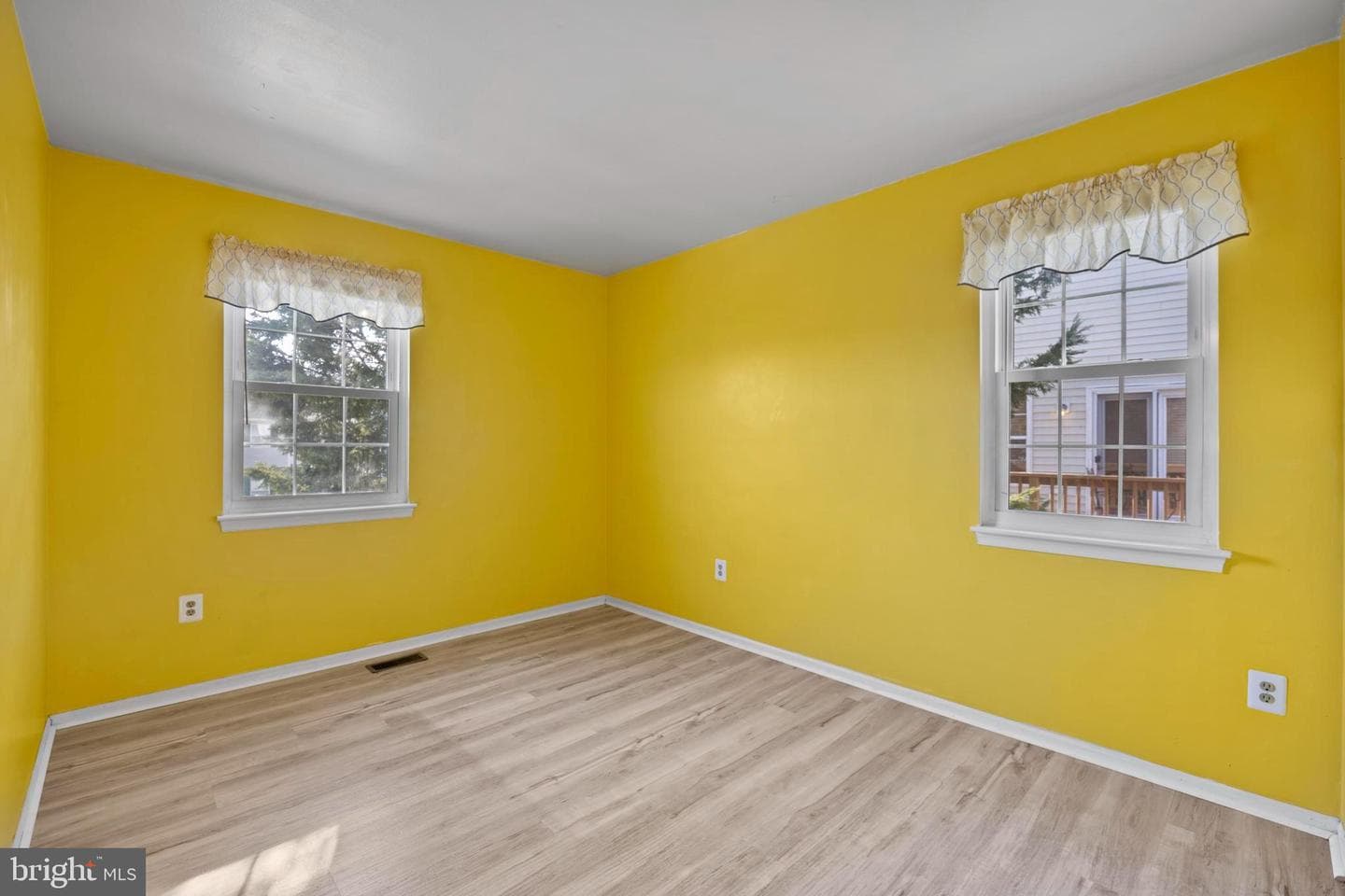 9046 Tarpleys Circle photo 40