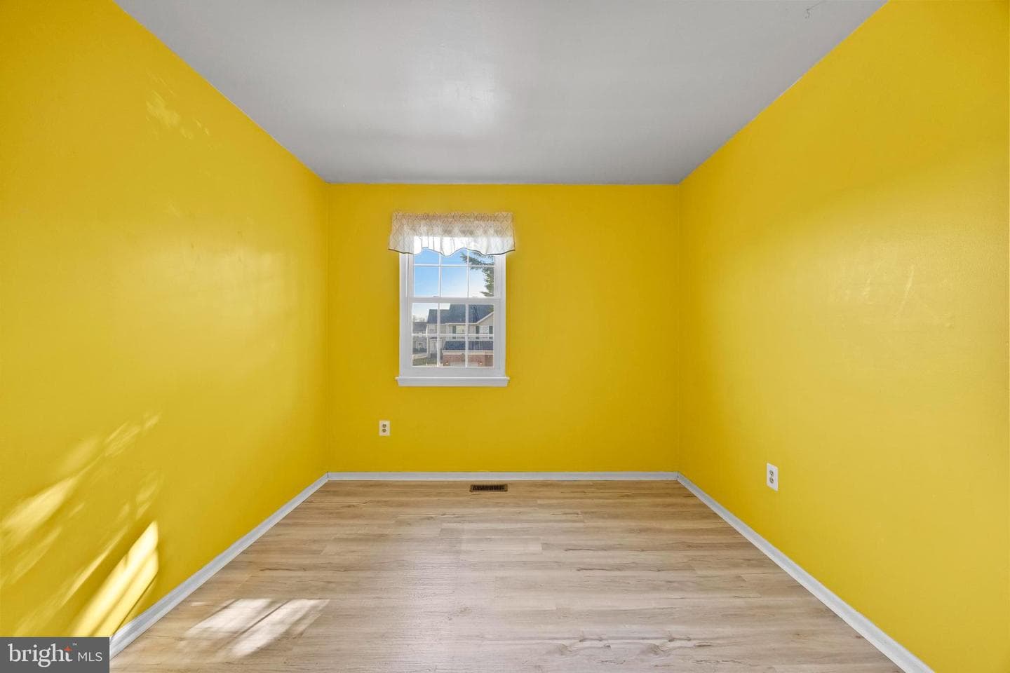 9046 Tarpleys Circle photo 41