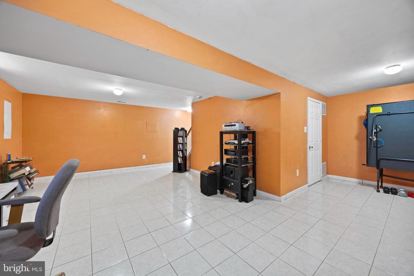 9046 Tarpleys Circle photo 45