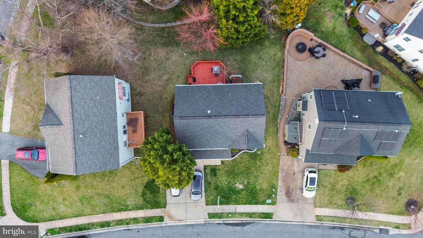 9046 Tarpleys Circle photo 54
