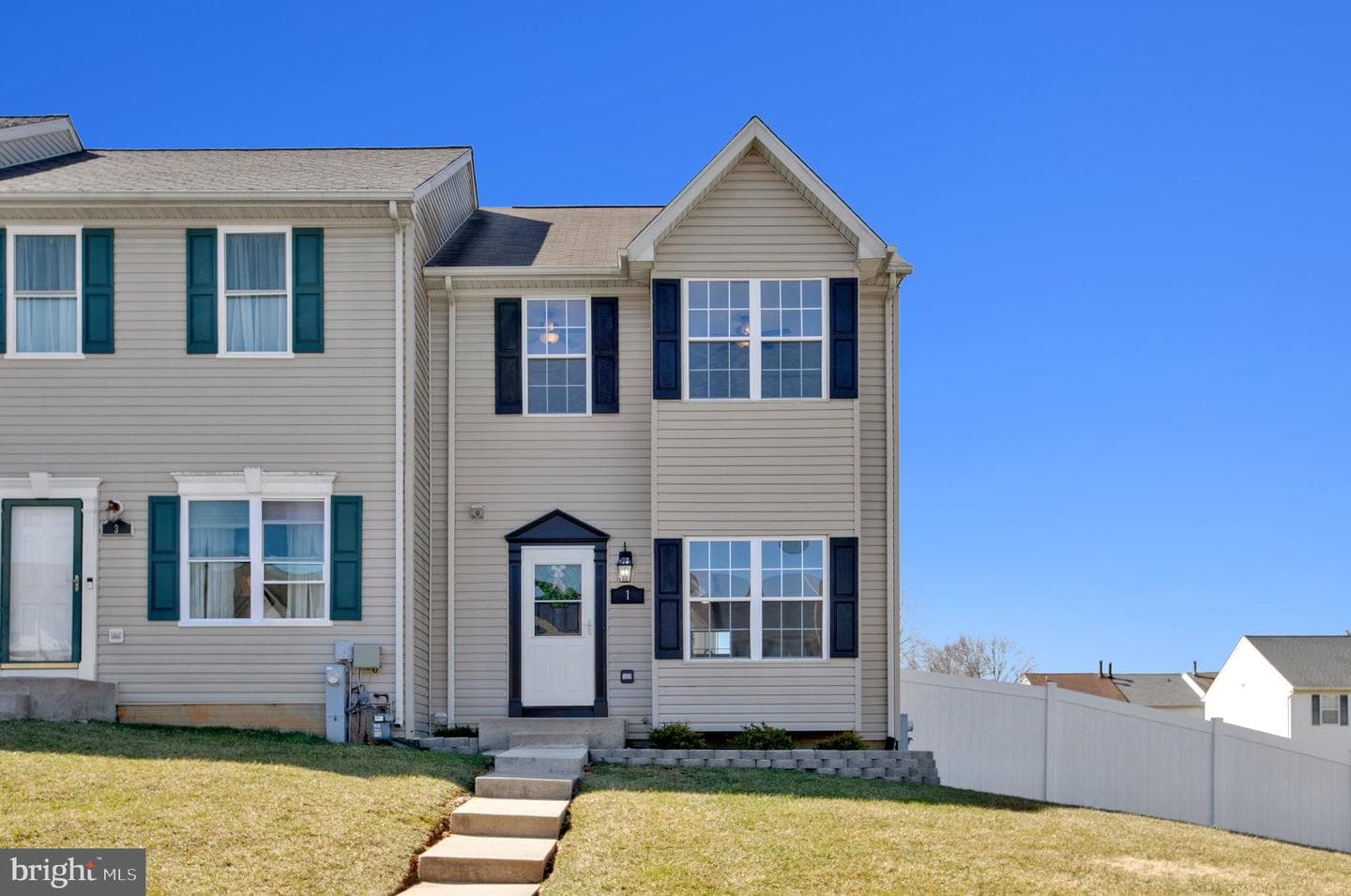 1 Bellhurst Way photo 1