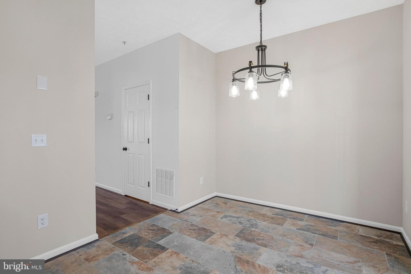 1 Bellhurst Way photo 17