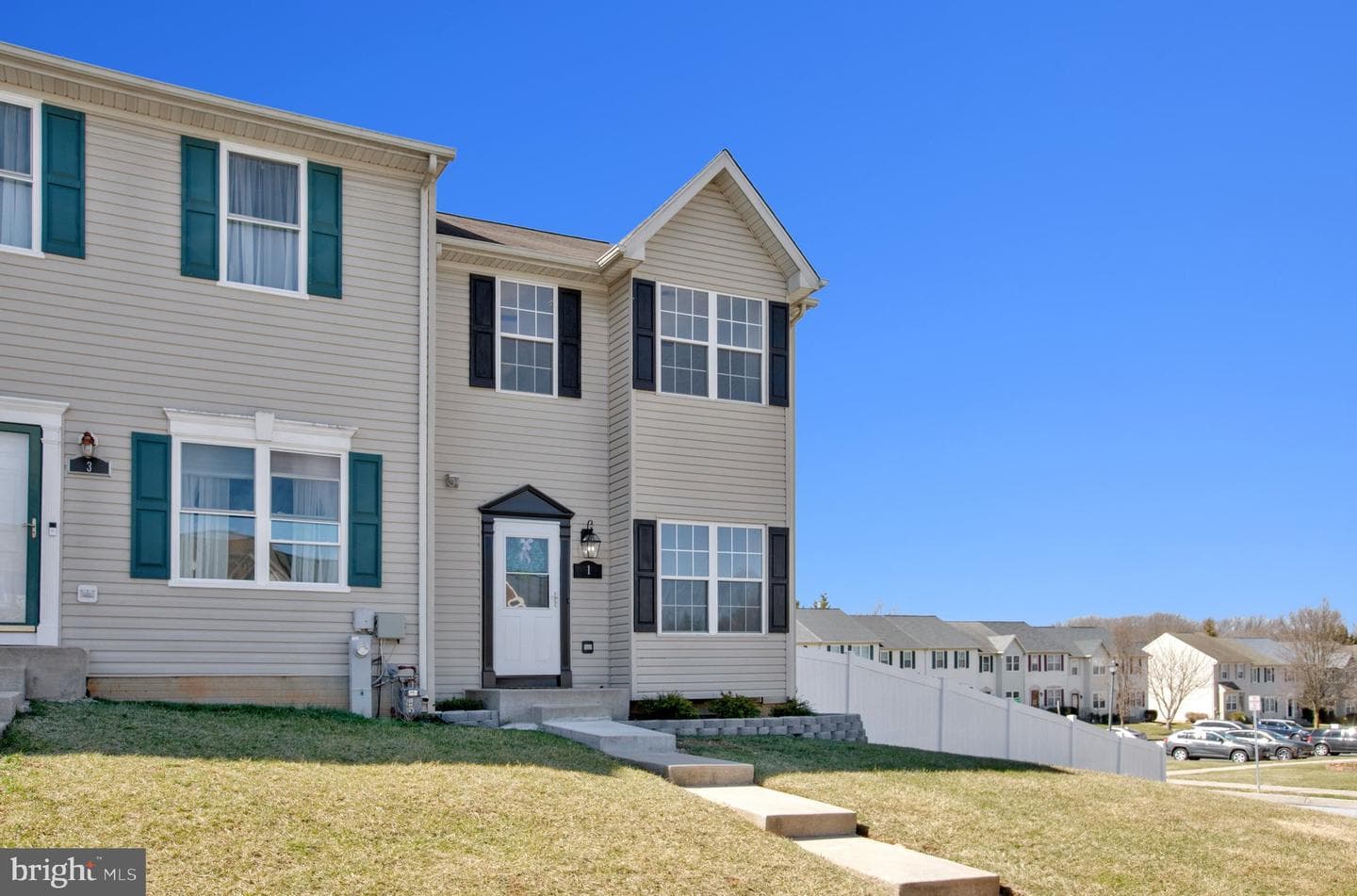 1 Bellhurst Way photo 3