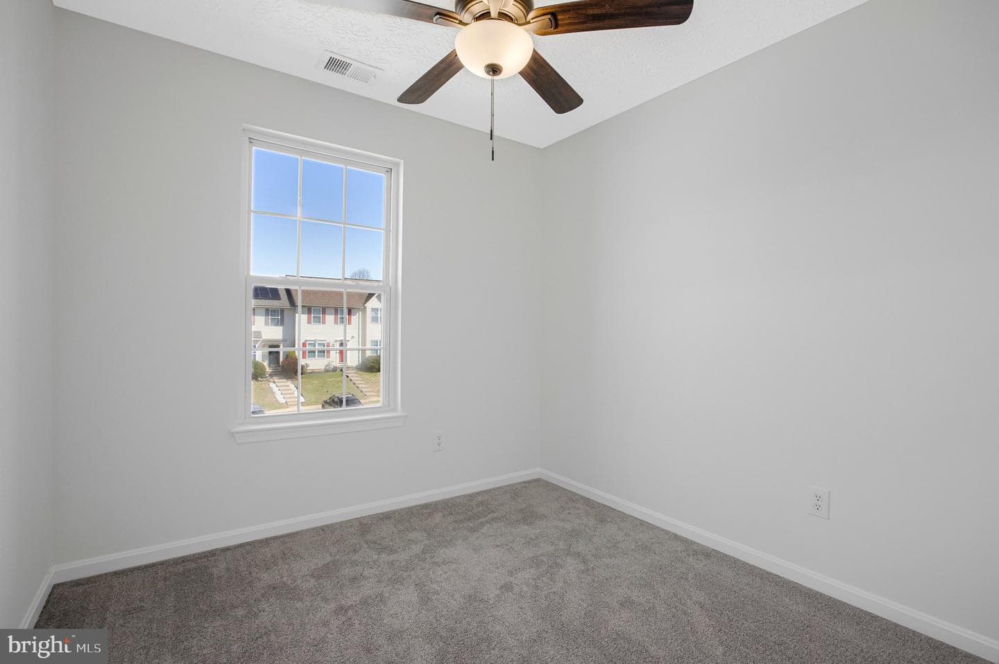 1 Bellhurst Way photo 35