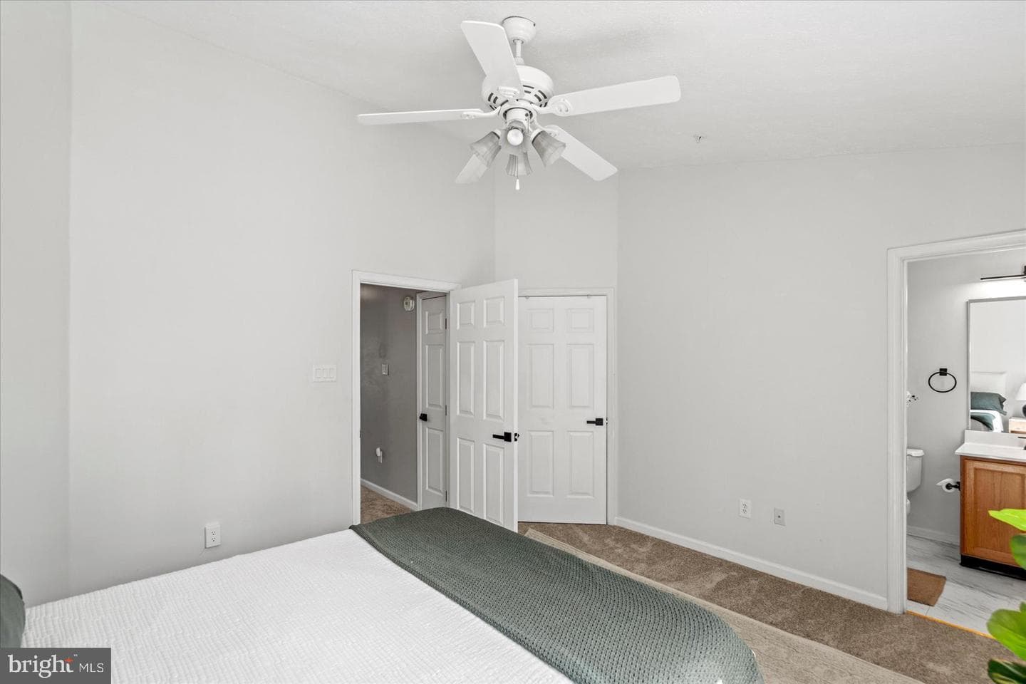 5020 Castlestone Drive photo 19