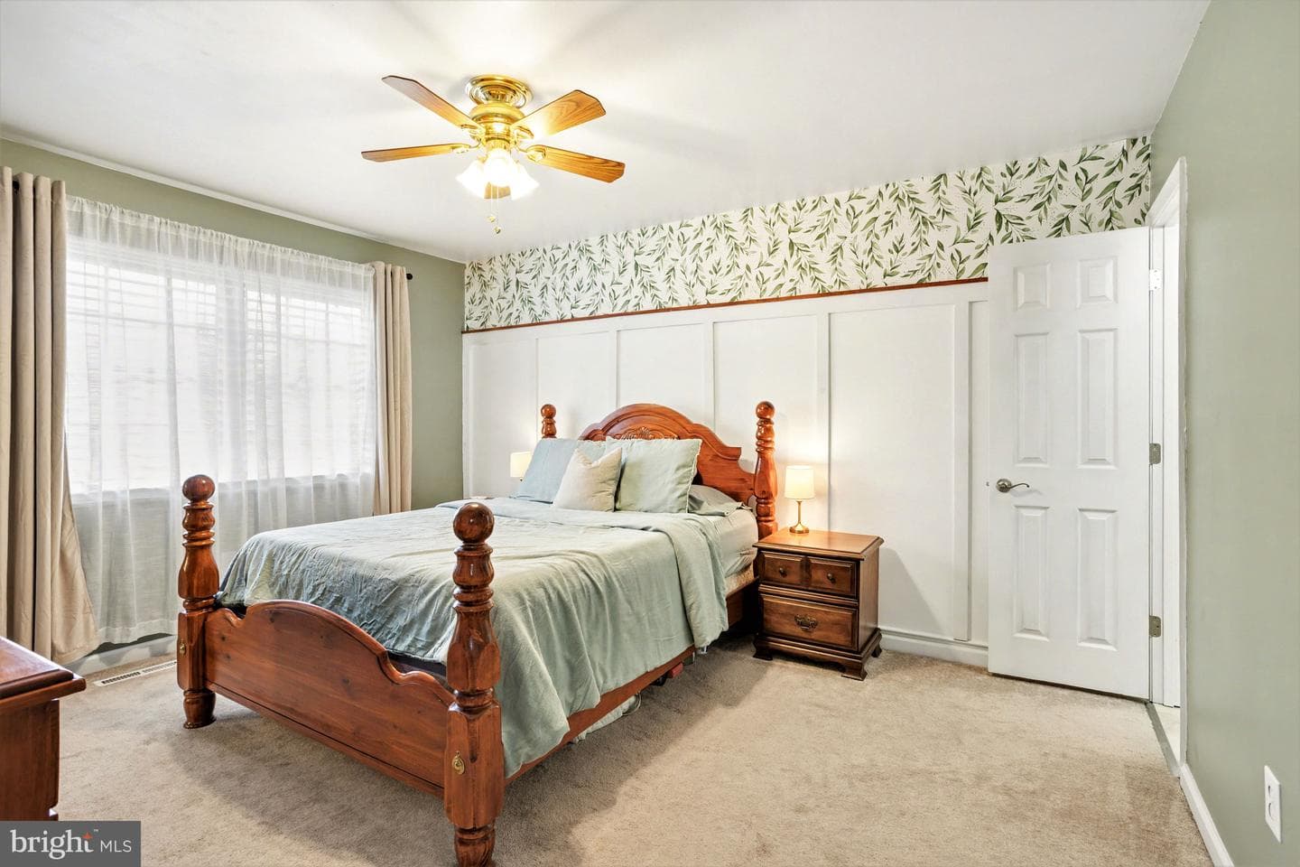 139 Bourbon Court photo 16