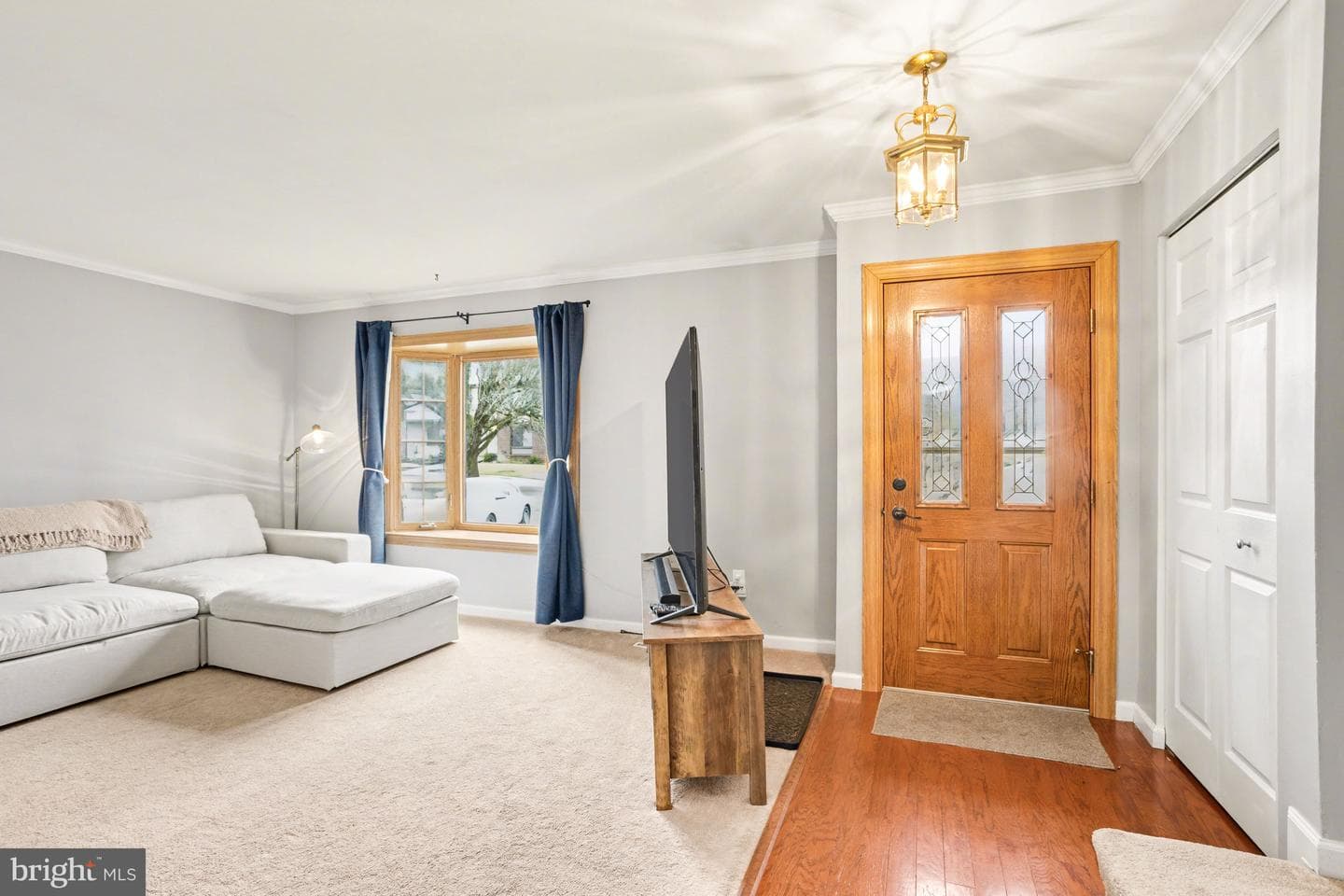 139 Bourbon Court photo 2