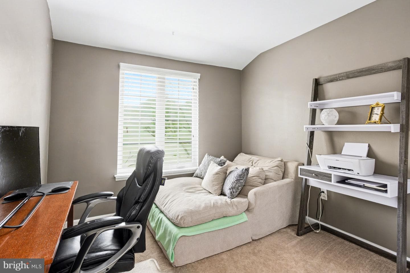 139 Bourbon Court photo 24