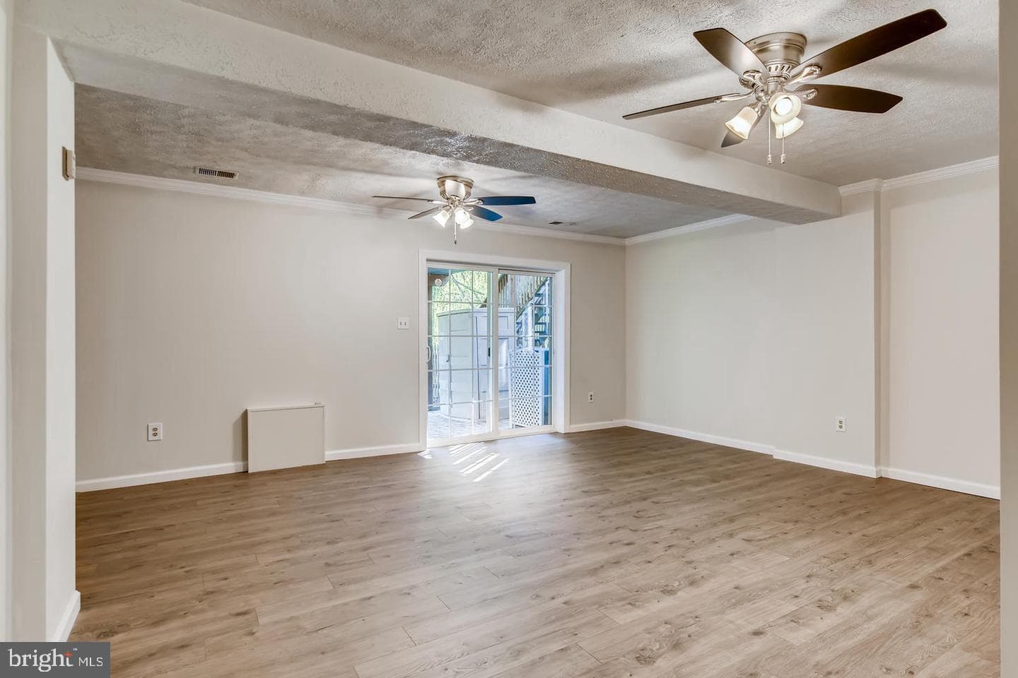 139 Bourbon Court photo 27