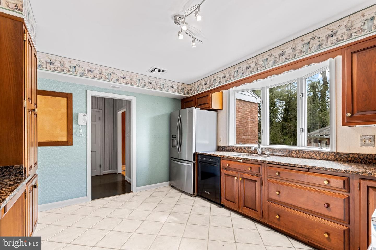 1607 Ruxton Road photo 15