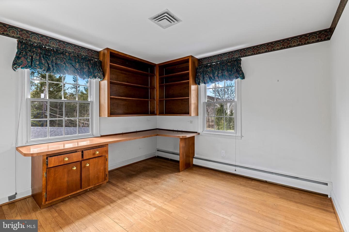 1607 Ruxton Road photo 38
