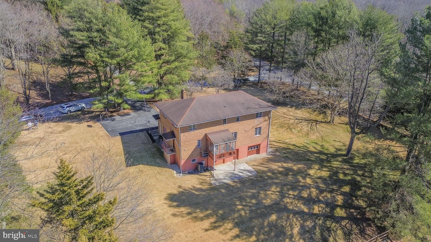 1052 Green Hill Farm Road photo 34