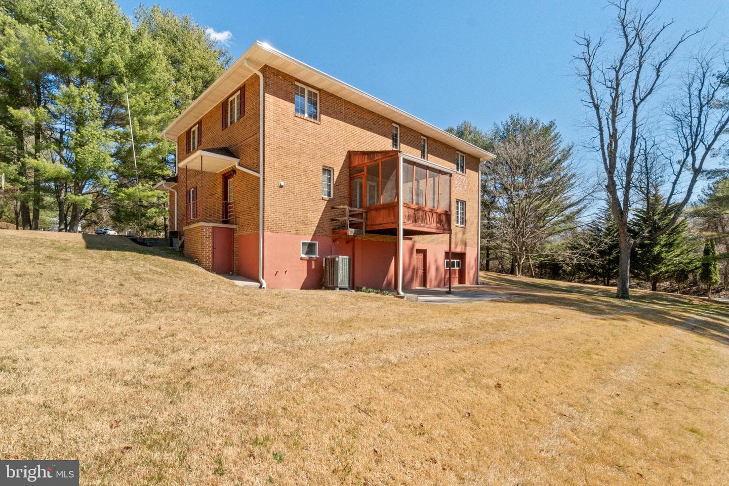 1052 Green Hill Farm Road photo 36