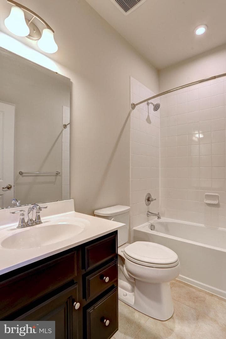 1811 Wind Gate Road photo 18