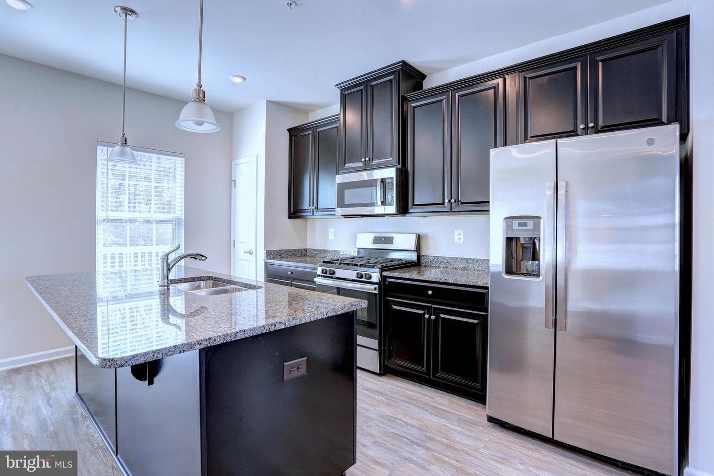 1811 Wind Gate Road photo 3