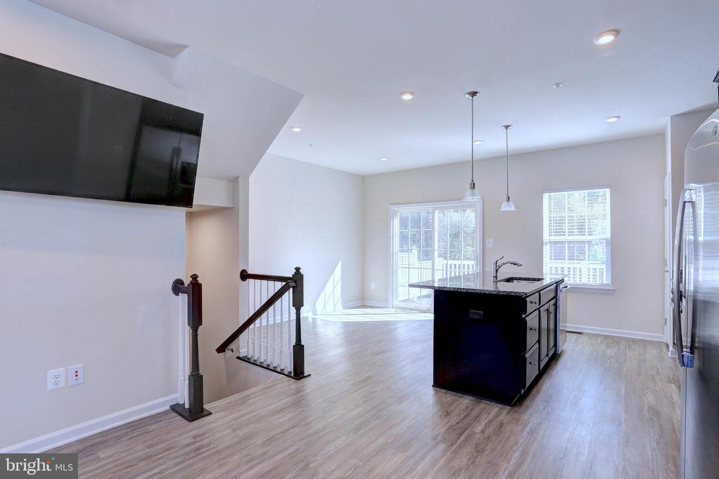 1811 Wind Gate Road photo 4