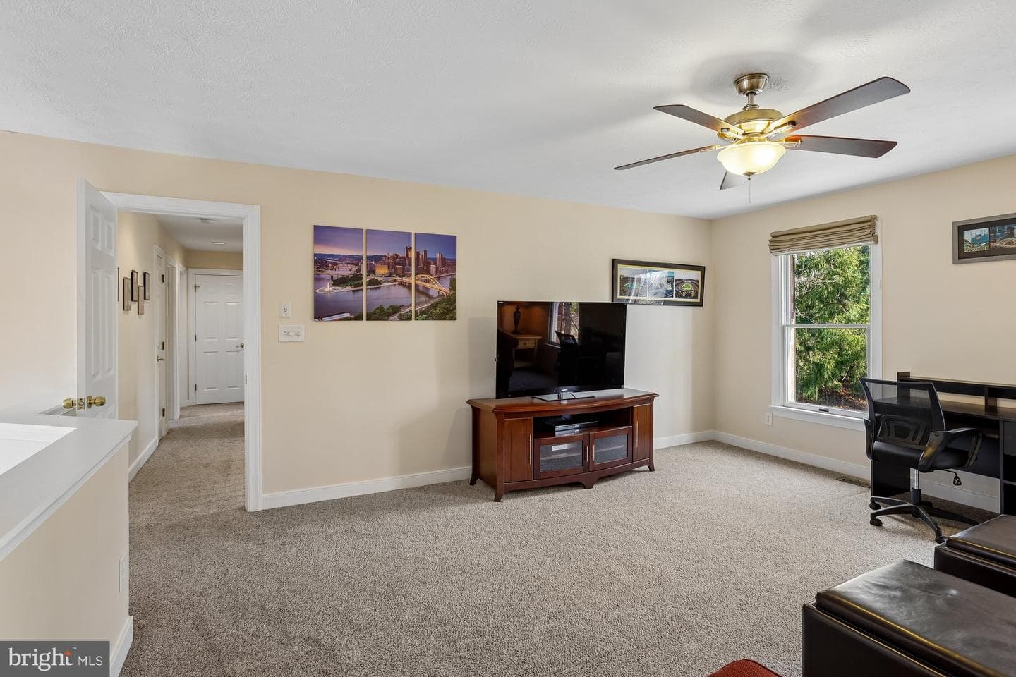 702 Falls Road photo 34