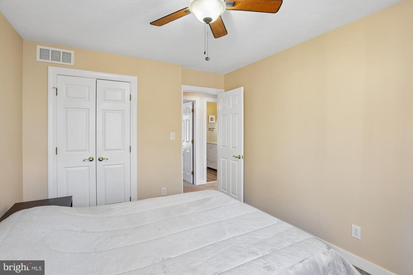 702 Falls Road photo 39