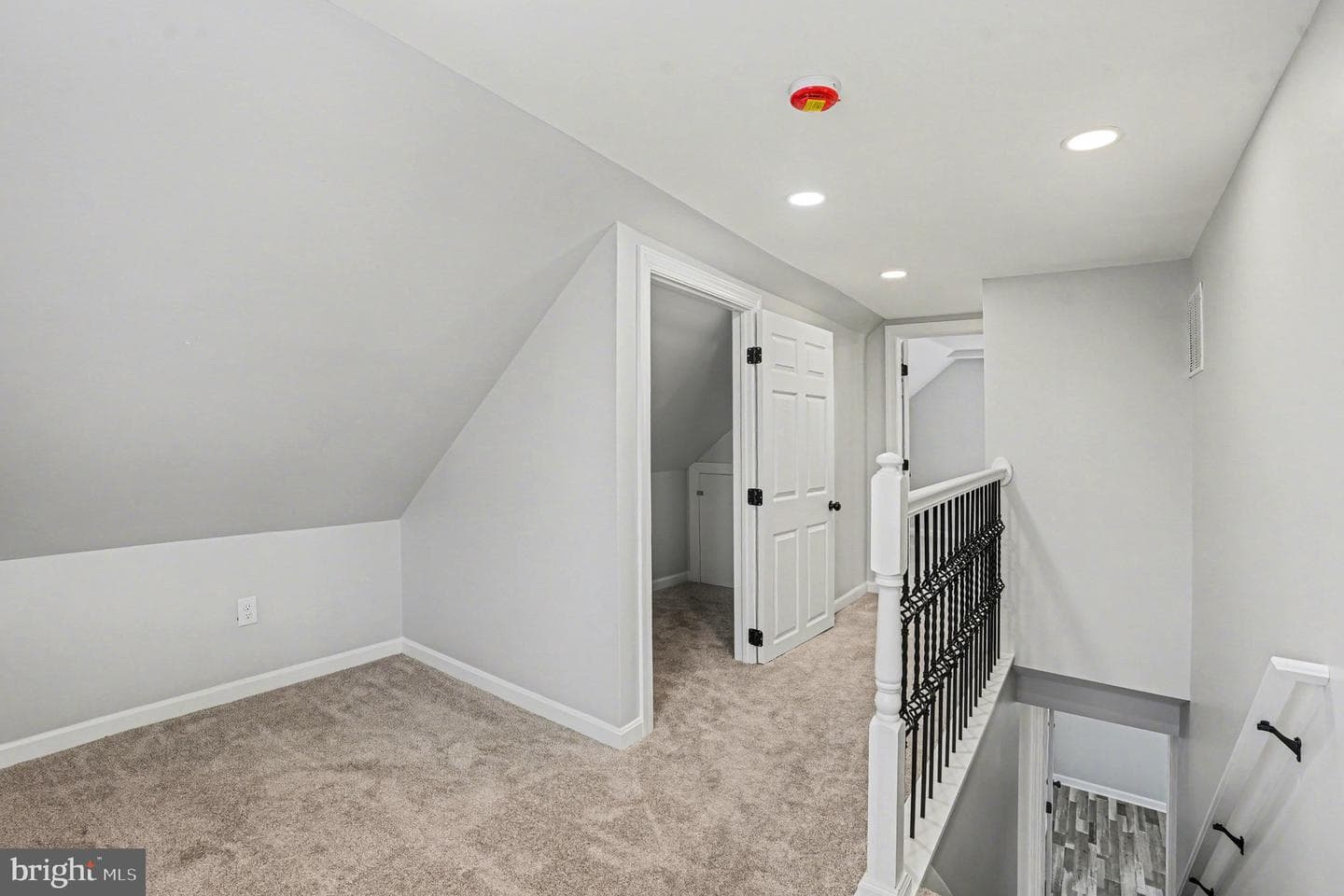 3129 Yorkway photo 22