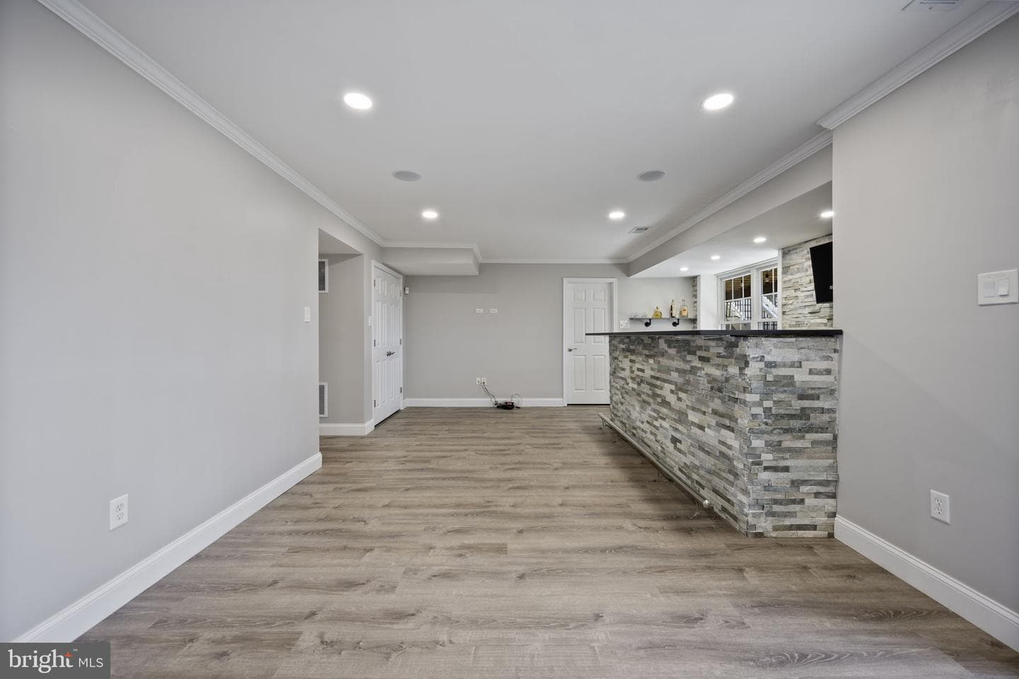 732 White Oaks Avenue photo 41