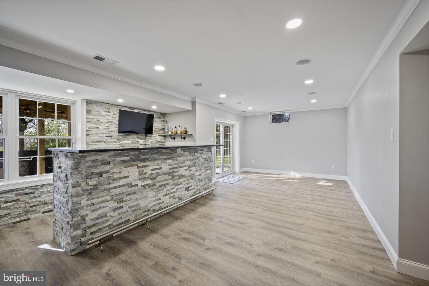 732 White Oaks Avenue photo 43