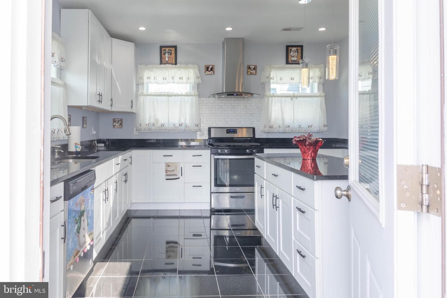 8110 Philadelphia Road photo 10