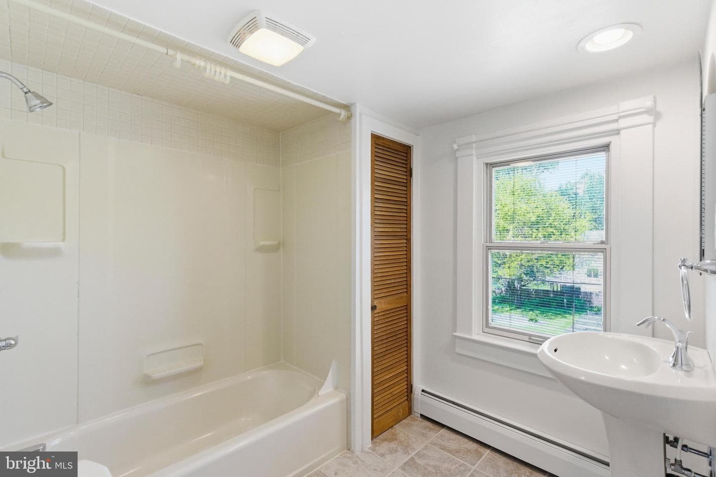 12230 Greenspring Avenue photo 21
