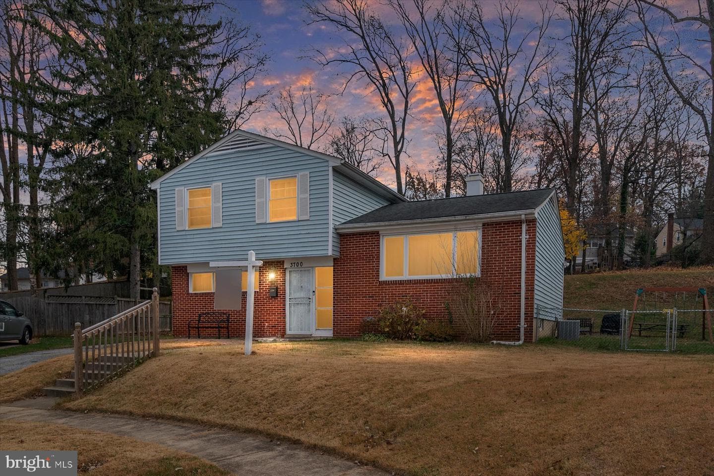 3700 Crossleigh Court photo 2
