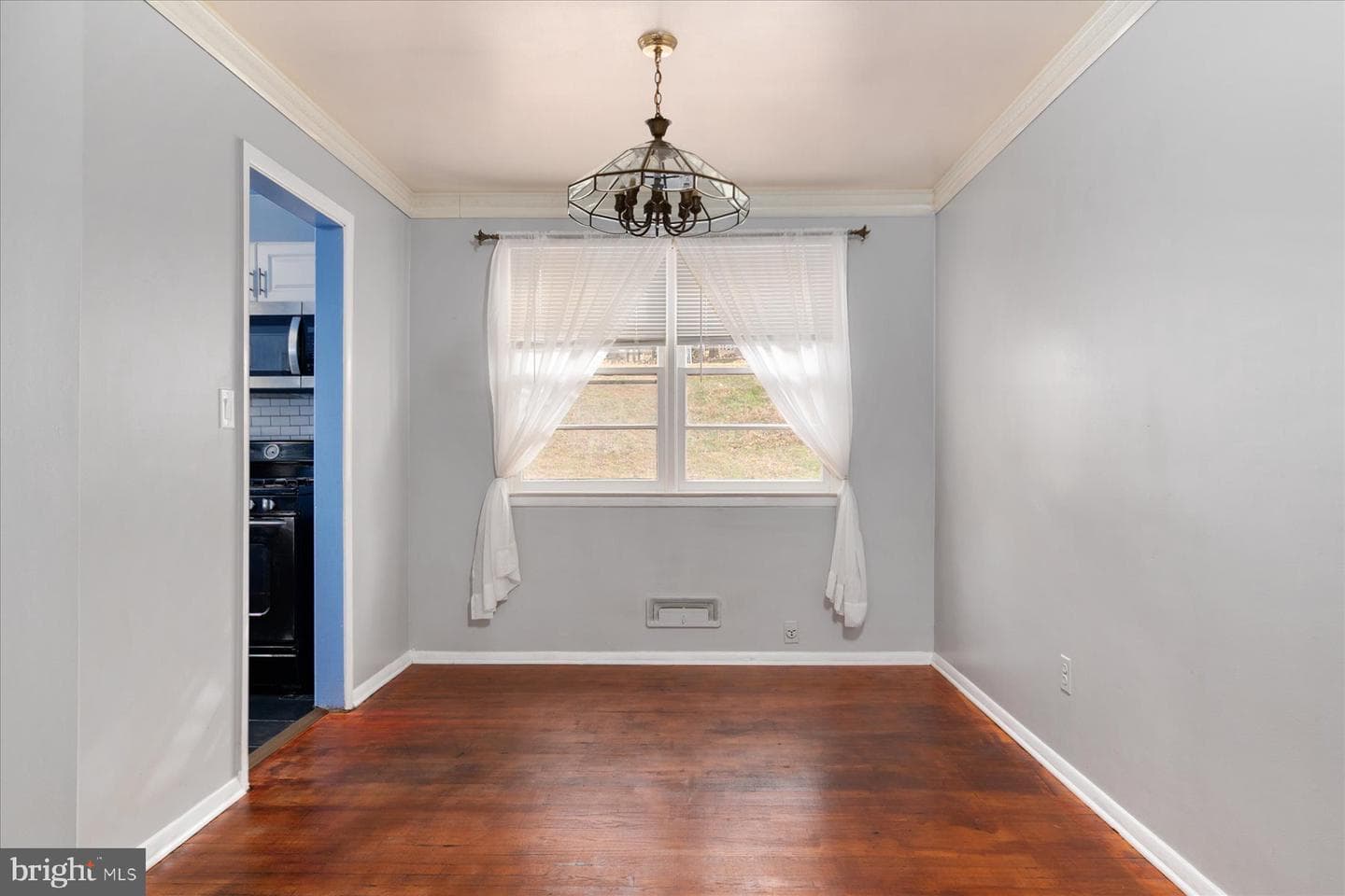 3700 Crossleigh Court photo 9