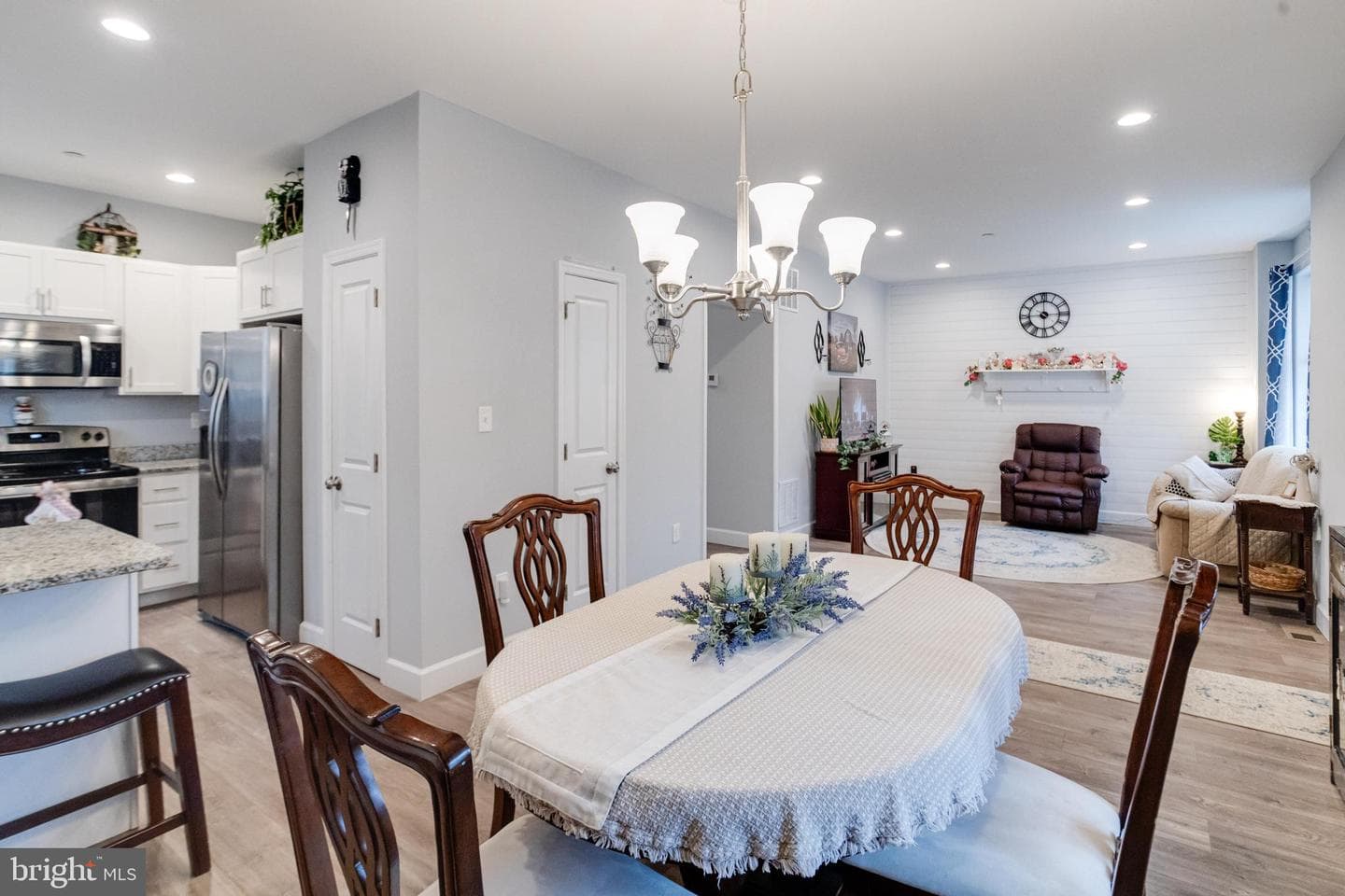 708 Hyde Park Road photo 16