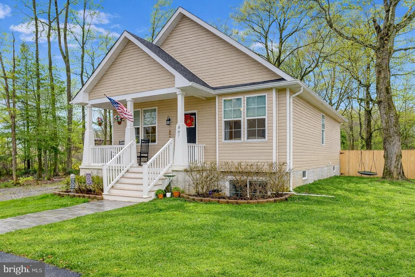 708 Hyde Park Road photo 2