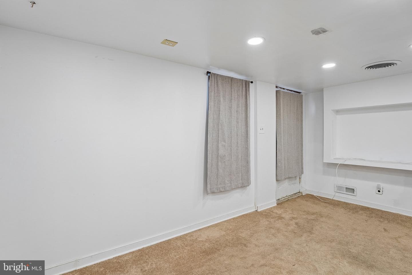 8358 Loch Raven Boulevard photo 16