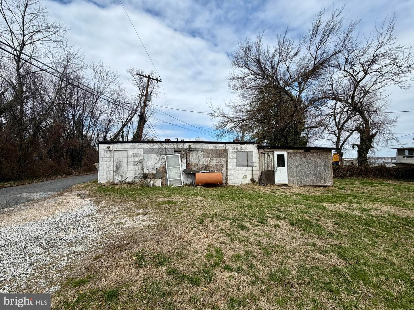 4327 Shore Road photo 6