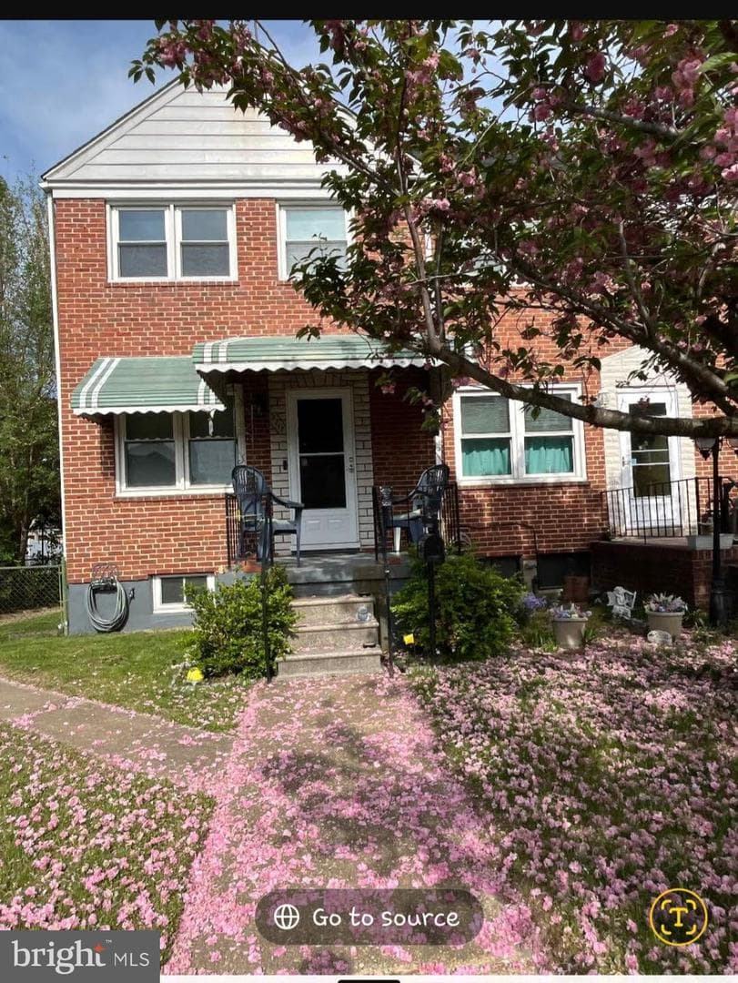 2717 Creston