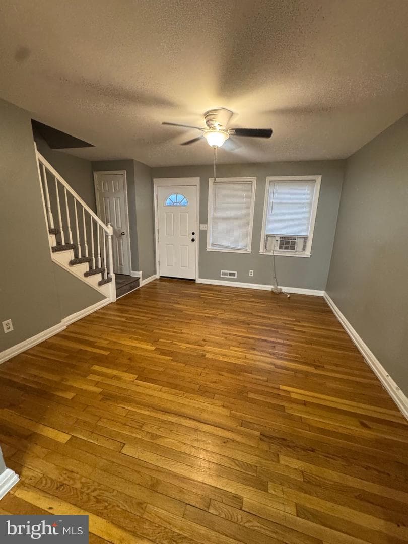 7007 Gough Street photo 2