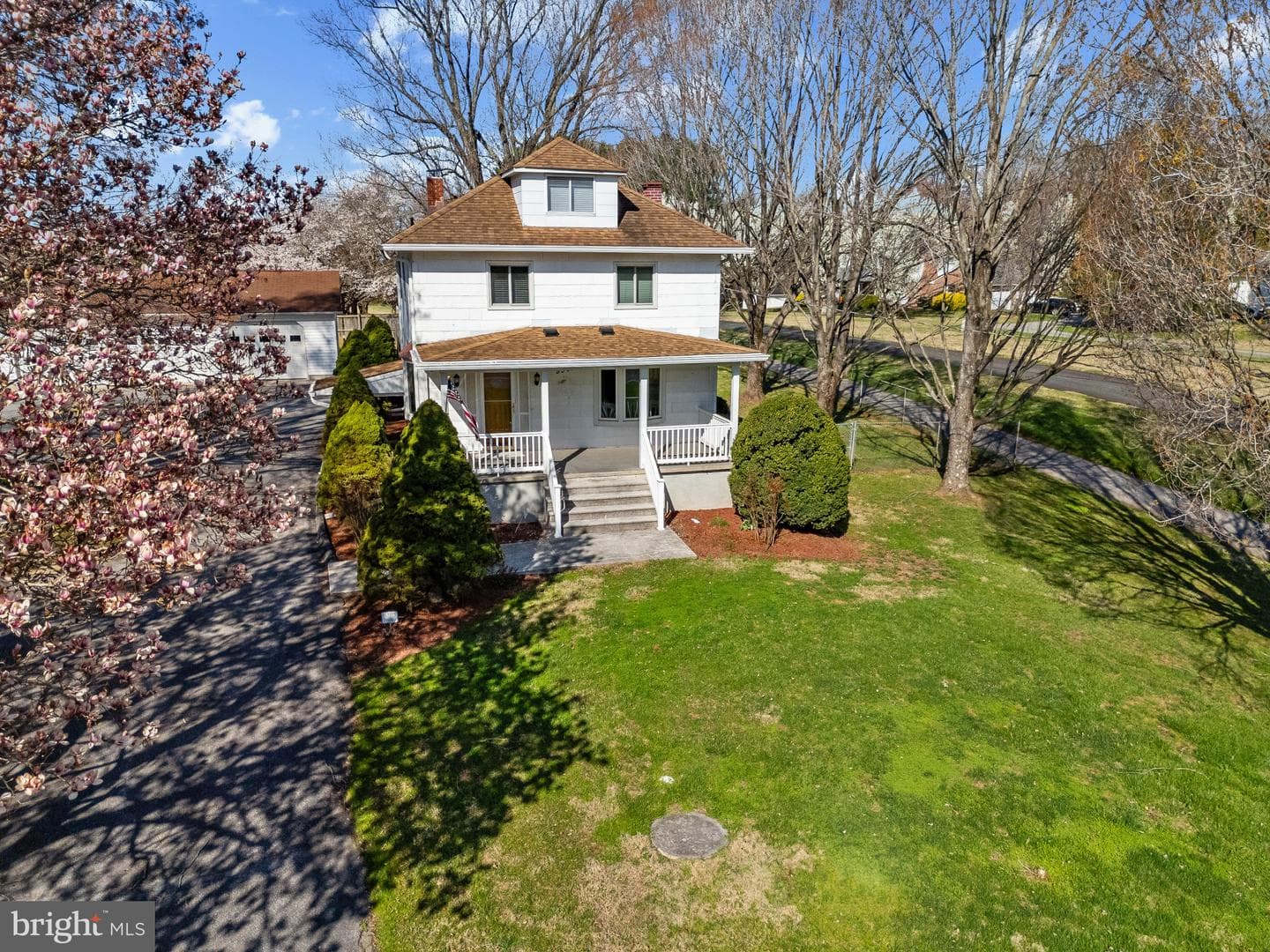 9301 Dogwood Road photo 2